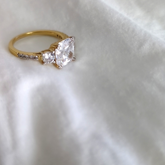 CZ Diamond with a gold band Ring Size 6 - clearance sale!! - Picture 5 of 5